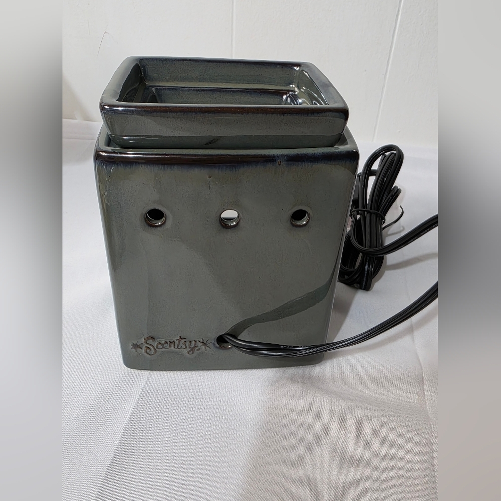 Scentsy Gallery Cube Moss Electric Full Size Ceramic Wax Warmer Retired - Picture 5 of 8